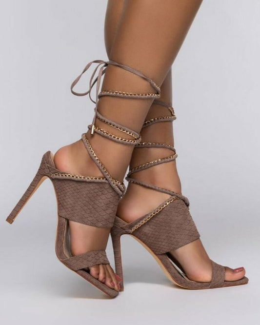 Taska women's shoe in taupe